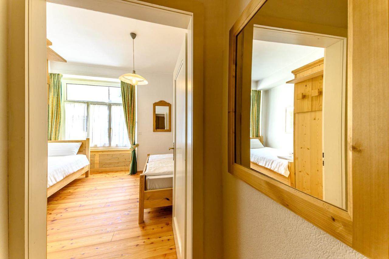 Hotel Centrale, Typically Swiss Poschiavo Exterior photo