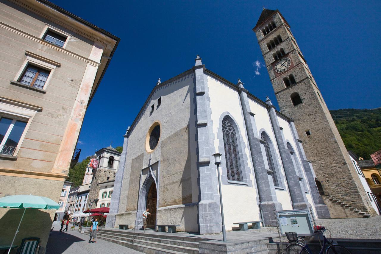 Hotel Centrale, Typically Swiss Poschiavo Exterior photo