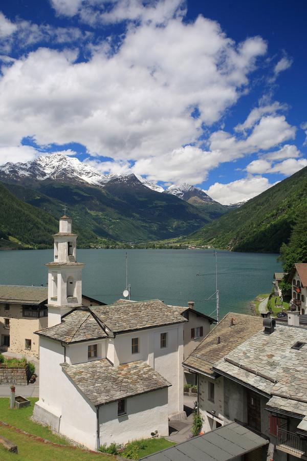 Hotel Centrale, Typically Swiss Poschiavo Exterior photo